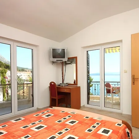 2 Podgora (Split-Dalmatia)