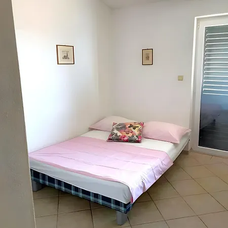 2 Podgora (Split-Dalmatia)