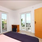 Apartman 2 *