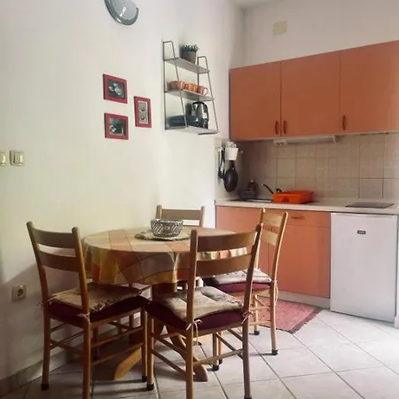 2 * Podgora