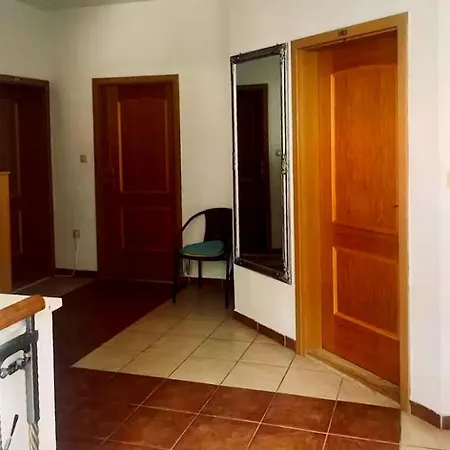2 * Podgora