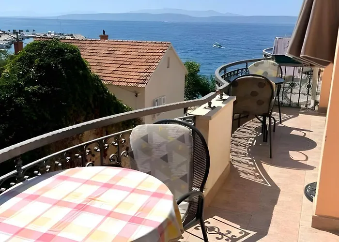 아파트 2 포드고라