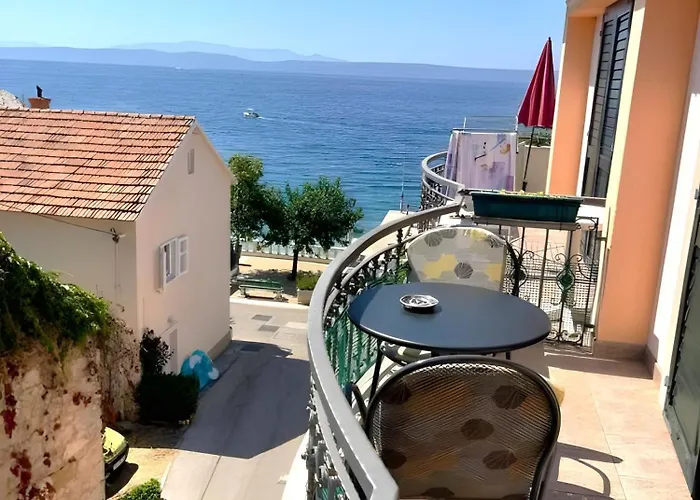 2 * Podgora (Split-Dalmatia)